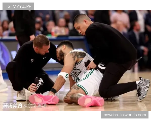 伤病影响报告:米切尔、兰德尔等球星伤情更新及季后赛回归前景